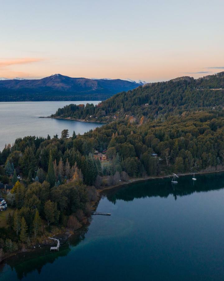 Hotel Peninsula Petit San Carlos de Bariloche Exterior foto